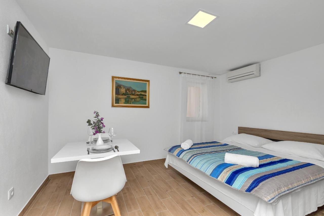 Guesthouse Lara Makarska Kültér fotó